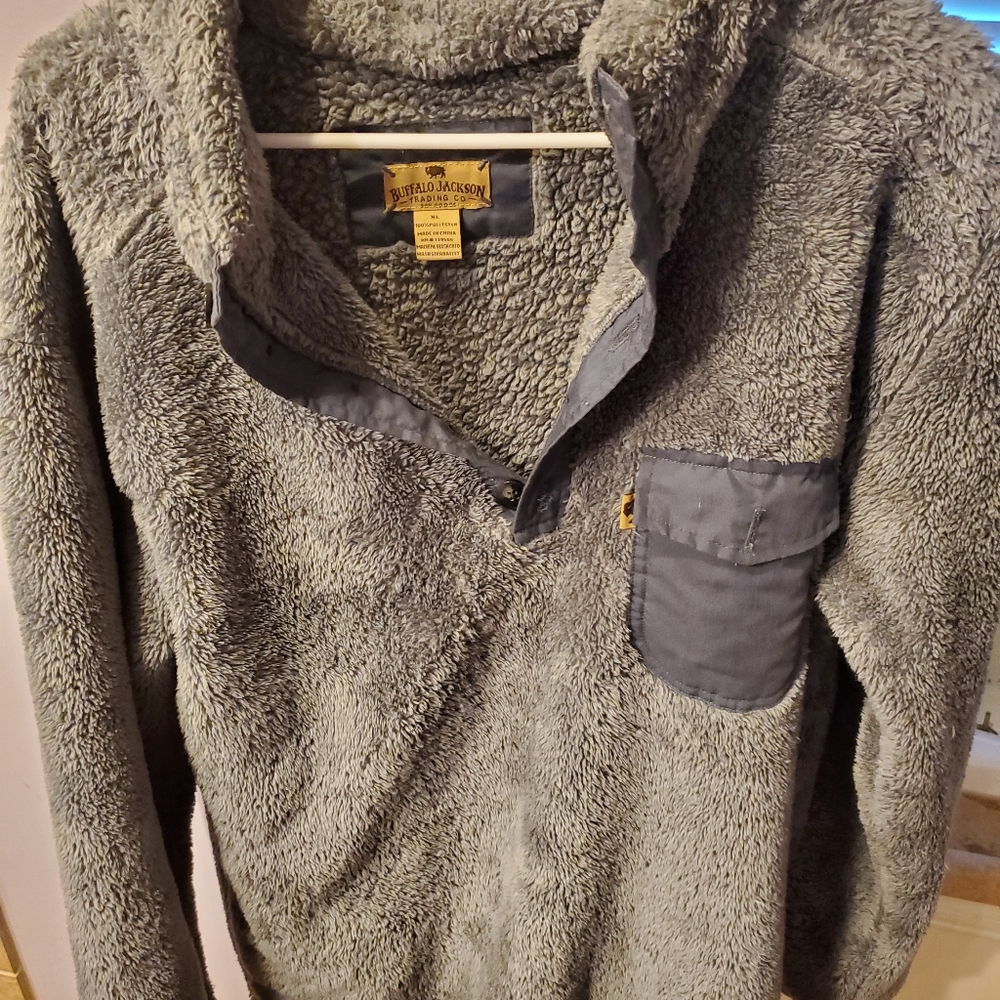 Grey Buffalo Jackson pullover